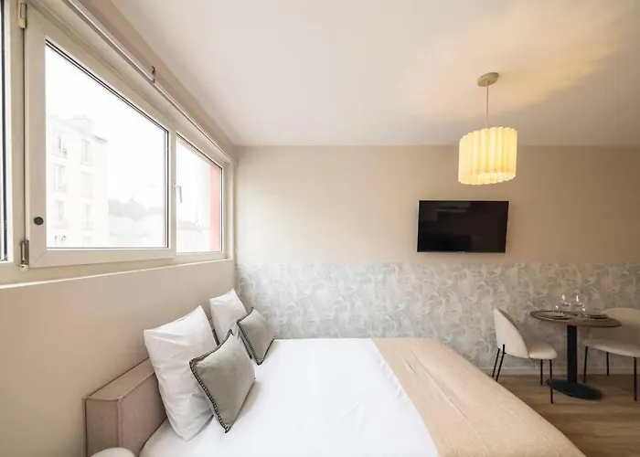 Lägenhet Calme Proche De Paris 19